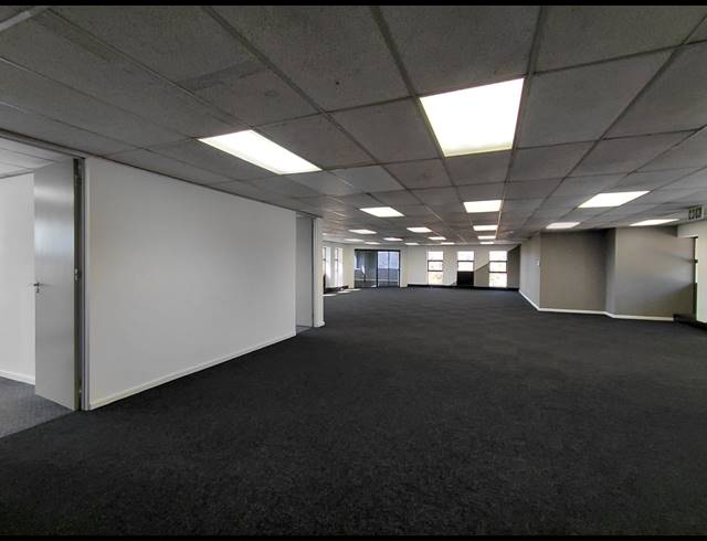 399M² OFFICE TO LET IN HURLINGHAM